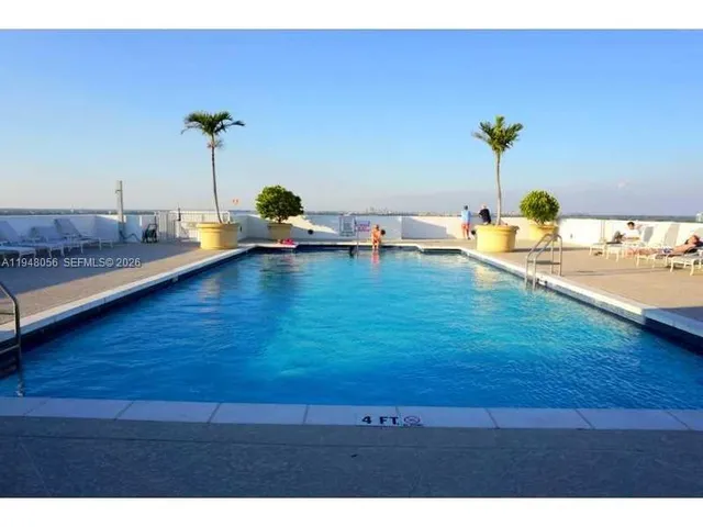 $2,100 | 1830 Radius Drive, Unit 1118, Hollywood, FL 33020