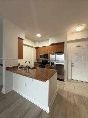 $2,100 | 1830 Radius Drive, Unit 1118, Hollywood, FL 33020