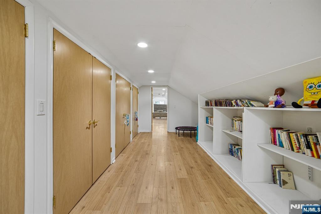 457 Summit Street Norwood, NJ 07648 - Photo 19 of 35