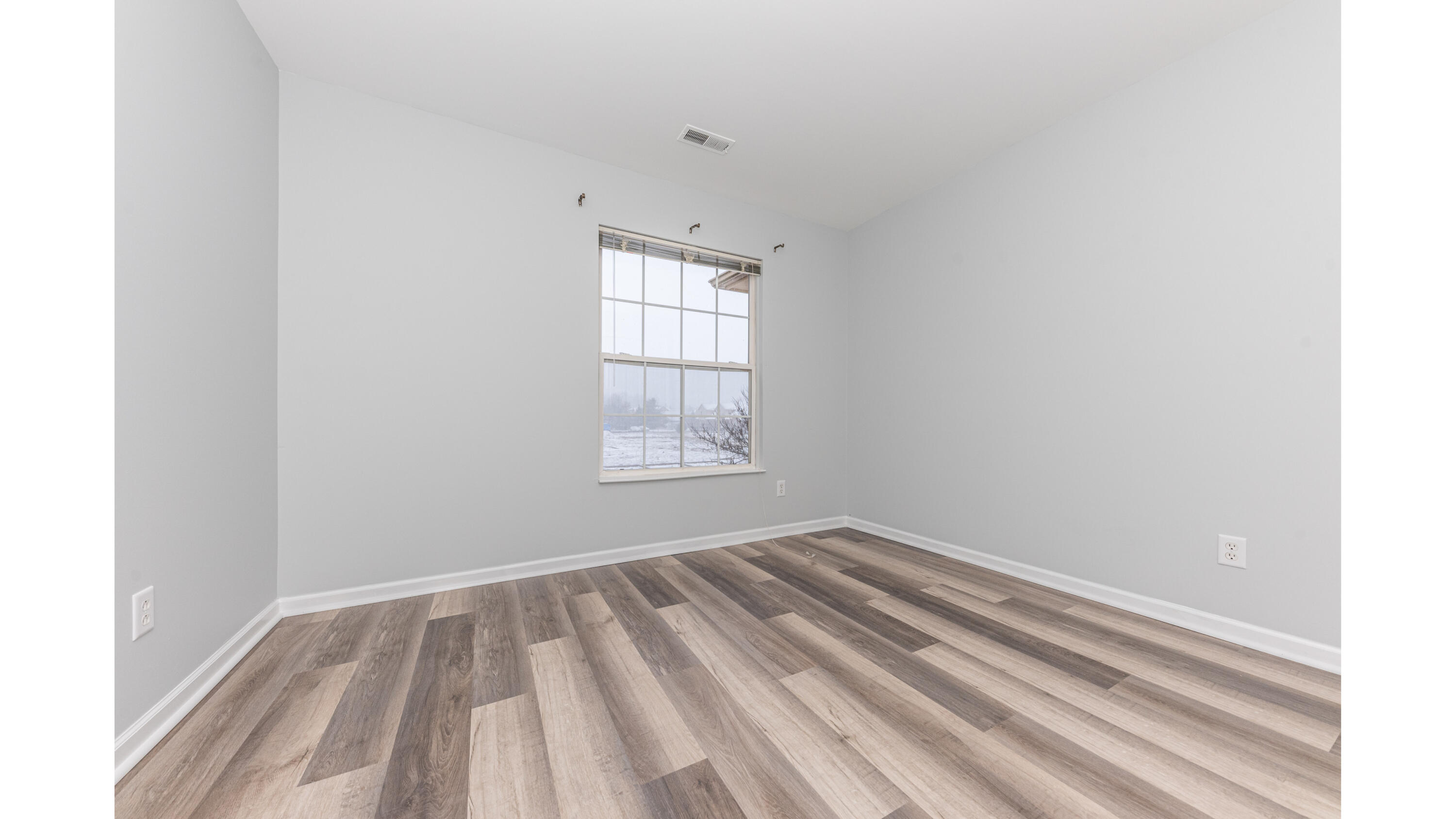 3957 Cornerstone Drive Canton, MI 48188 - Photo 11 of 21 005_16