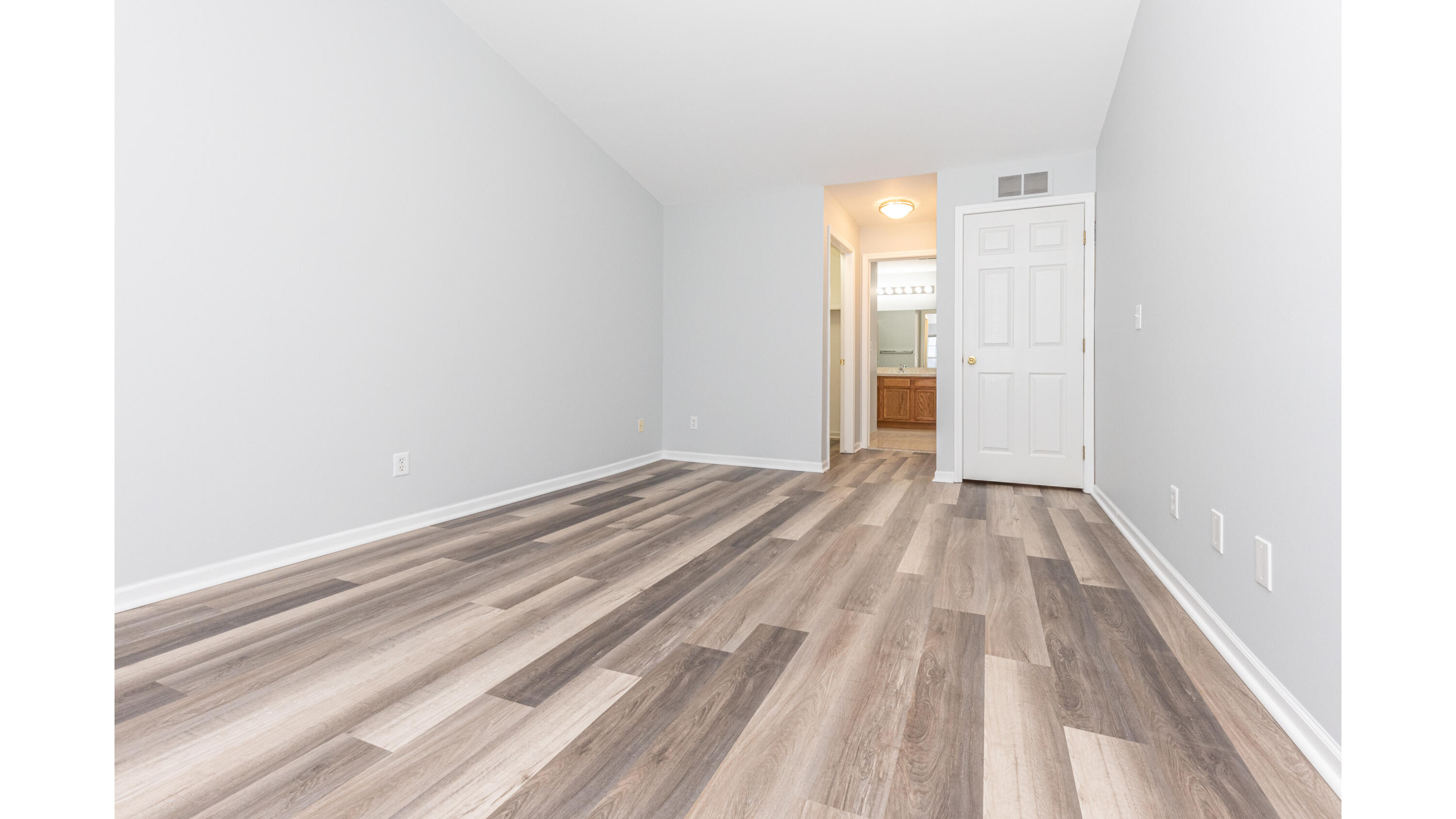 3957 Cornerstone Drive Canton, MI 48188 - Photo 15 of 21 016_9
