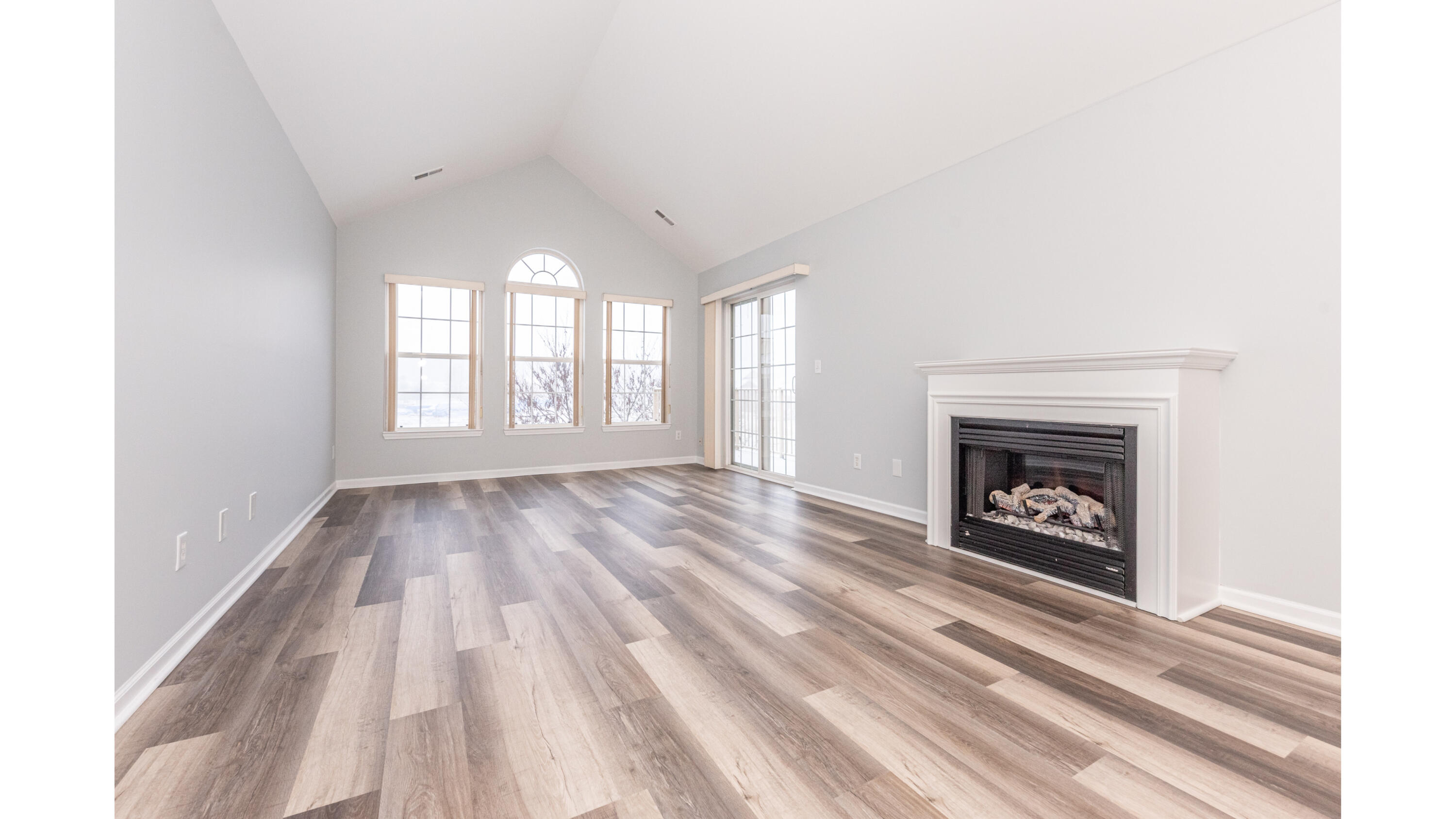 3957 Cornerstone Drive Canton, MI 48188 - Photo 4 of 21 009_20