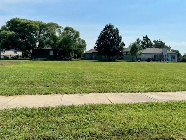 $35,000 | 29383 Palmer Drive, Paola, KS 66071
