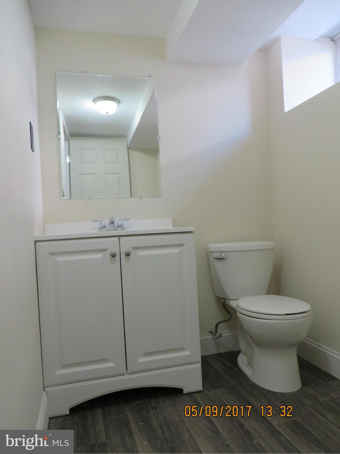 7017 Harford Road Baltimore, MD 21234 - Photo 22 of 29 Bath