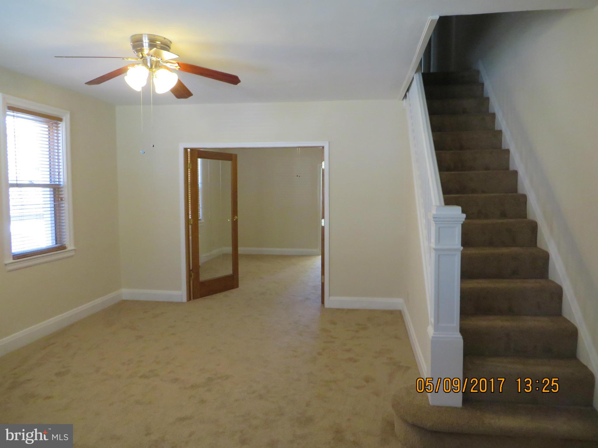 7017 Harford Road Baltimore, MD 21234 - Photo 6 of 29 Living Room