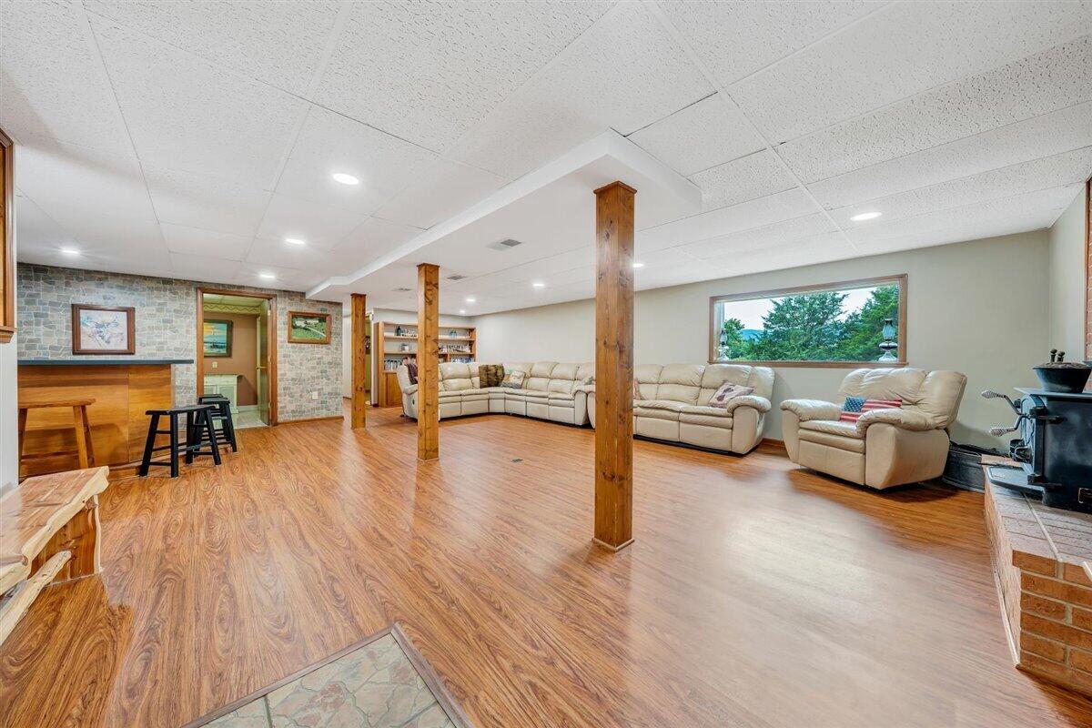 588 Brunswick Forge Road Troutville, VA 24175 - Photo 23 of 68 29-MIB05010
