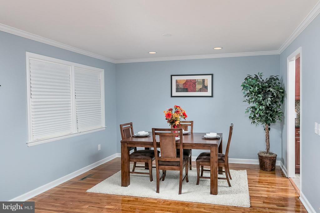 8218 Brattle Road Baltimore, MD 21208 - Photo 13 of 30 Dining Room