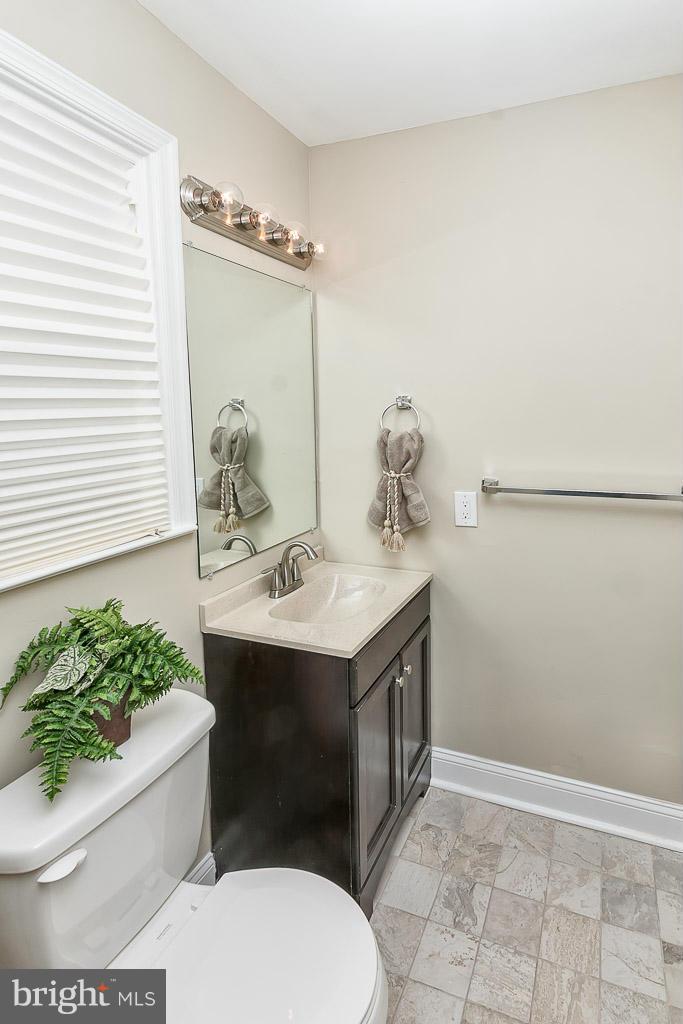 8218 Brattle Road Baltimore, MD 21208 - Photo 20 of 30 Bath (Master)