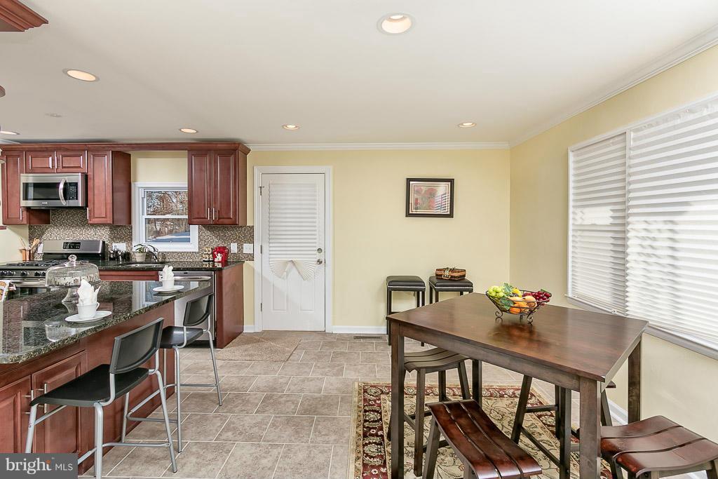 8218 Brattle Road Baltimore, MD 21208 - Photo 9 of 30 Interior (General)