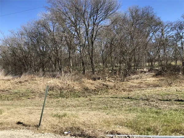 $399,000 | 472 County Road 428, Taylor, TX 76574
