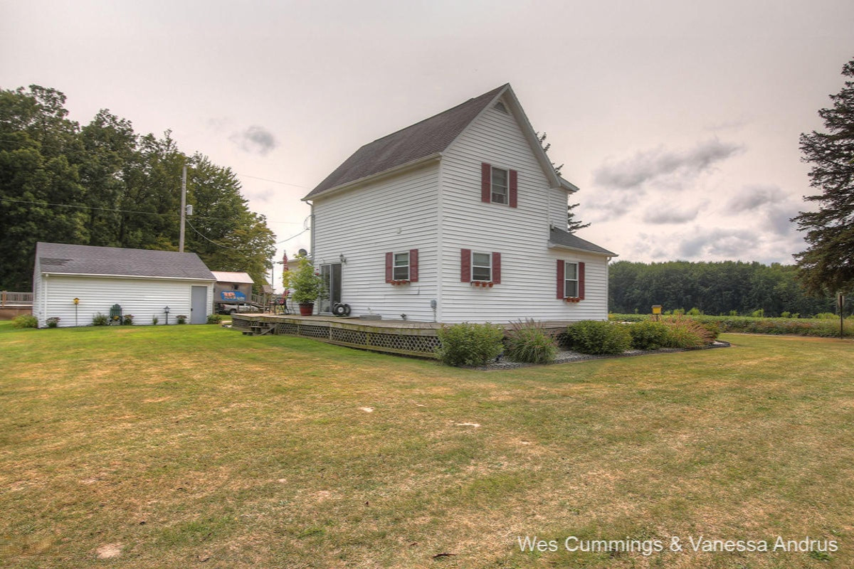 4012 Zahm Road Belding, MI 48809 - Photo 8 of 27 IMG_4014