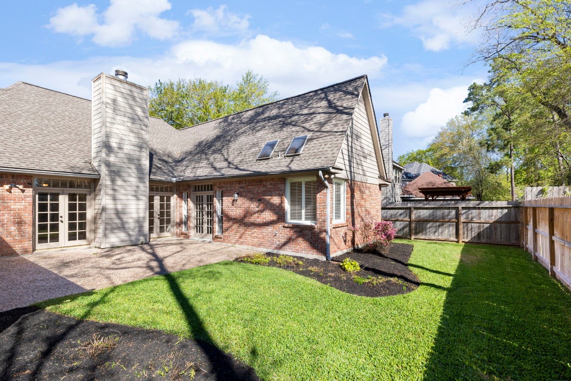 25722 Overlake Drive Spring, TX 77380 - Photo 41 of 50 A perfect outdoor setting for gatherings, entertaining, and everyday relaxation.