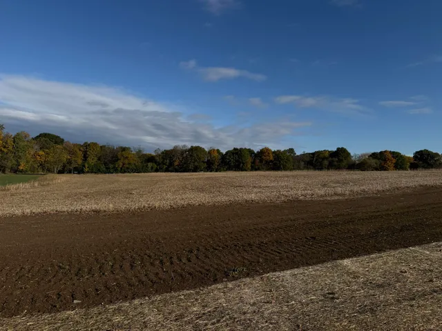 $179,900 | 1063 Bambi Road, Unit LT20, Hubertus, WI 53033