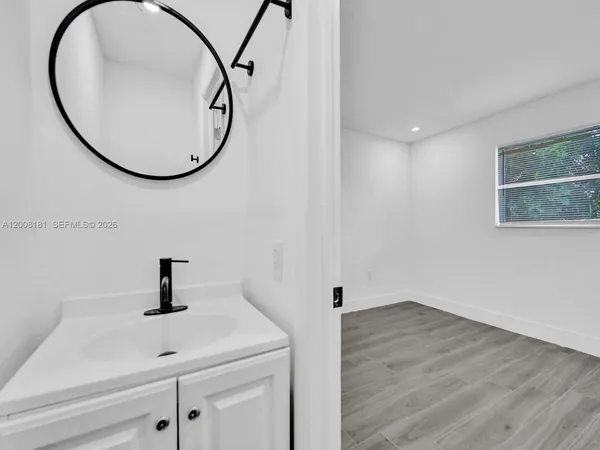 $2,495 | 5740 Mayo Street, Hollywood, FL 33023