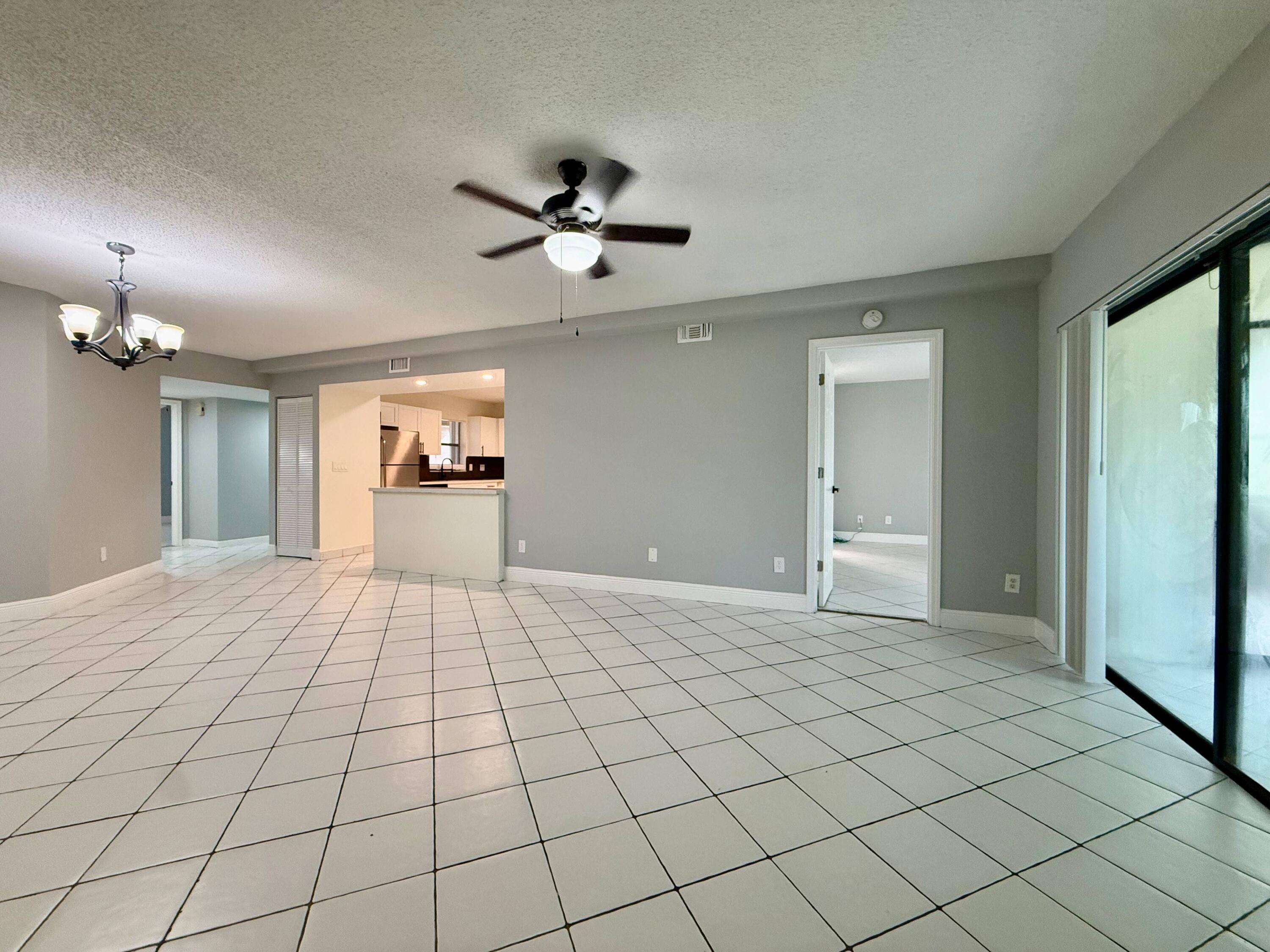 9633 Riverside Drive, Unit E2 Coral Springs, FL 33071 - Photo 4 of 14 WhatsApp Image 2026-06-24 at 23.43.26 (1