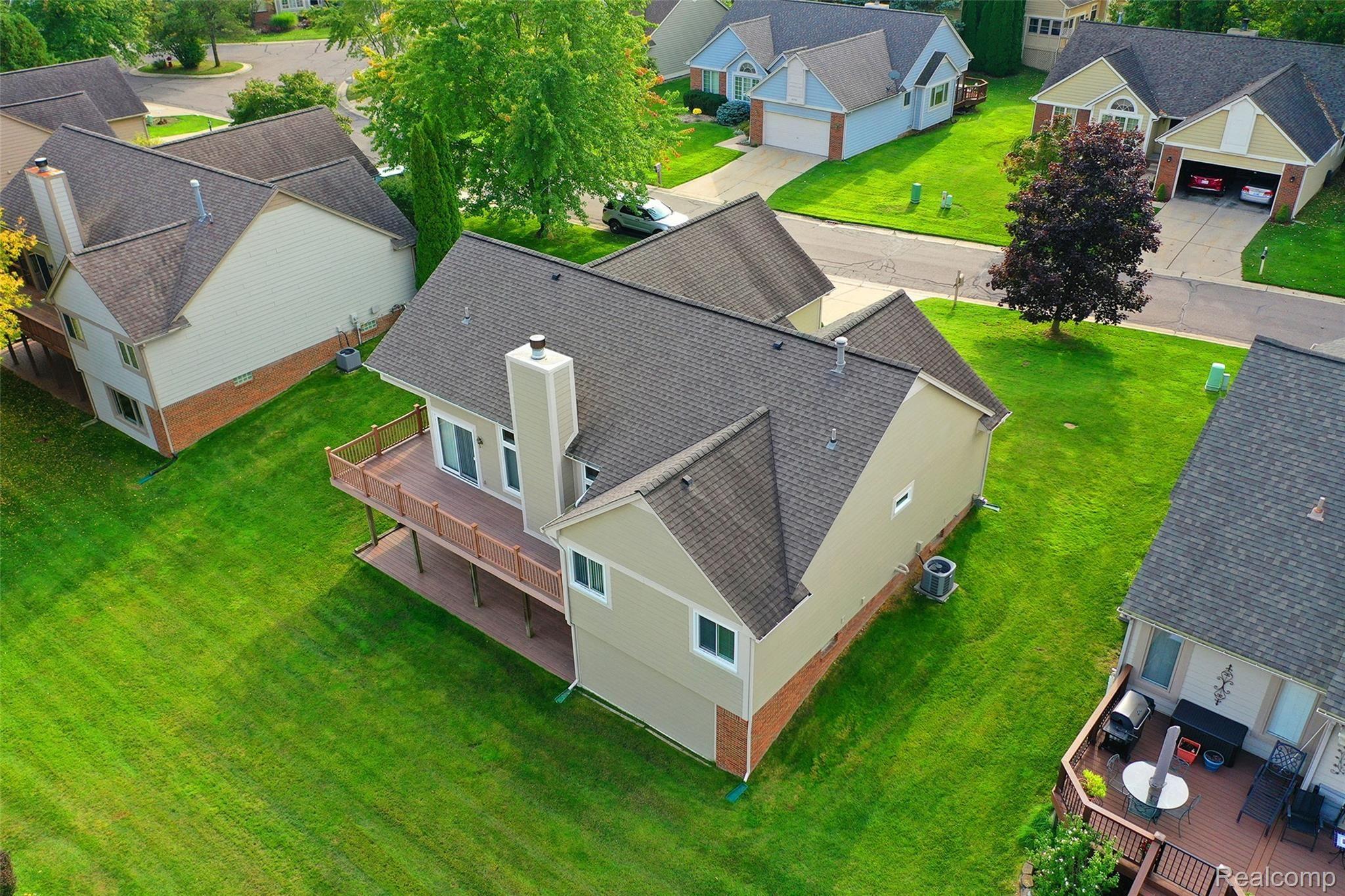 3327 Fairgrove Terrace Rochester, MI 48309 - Photo 53 of 55 DJI_0036.jpg