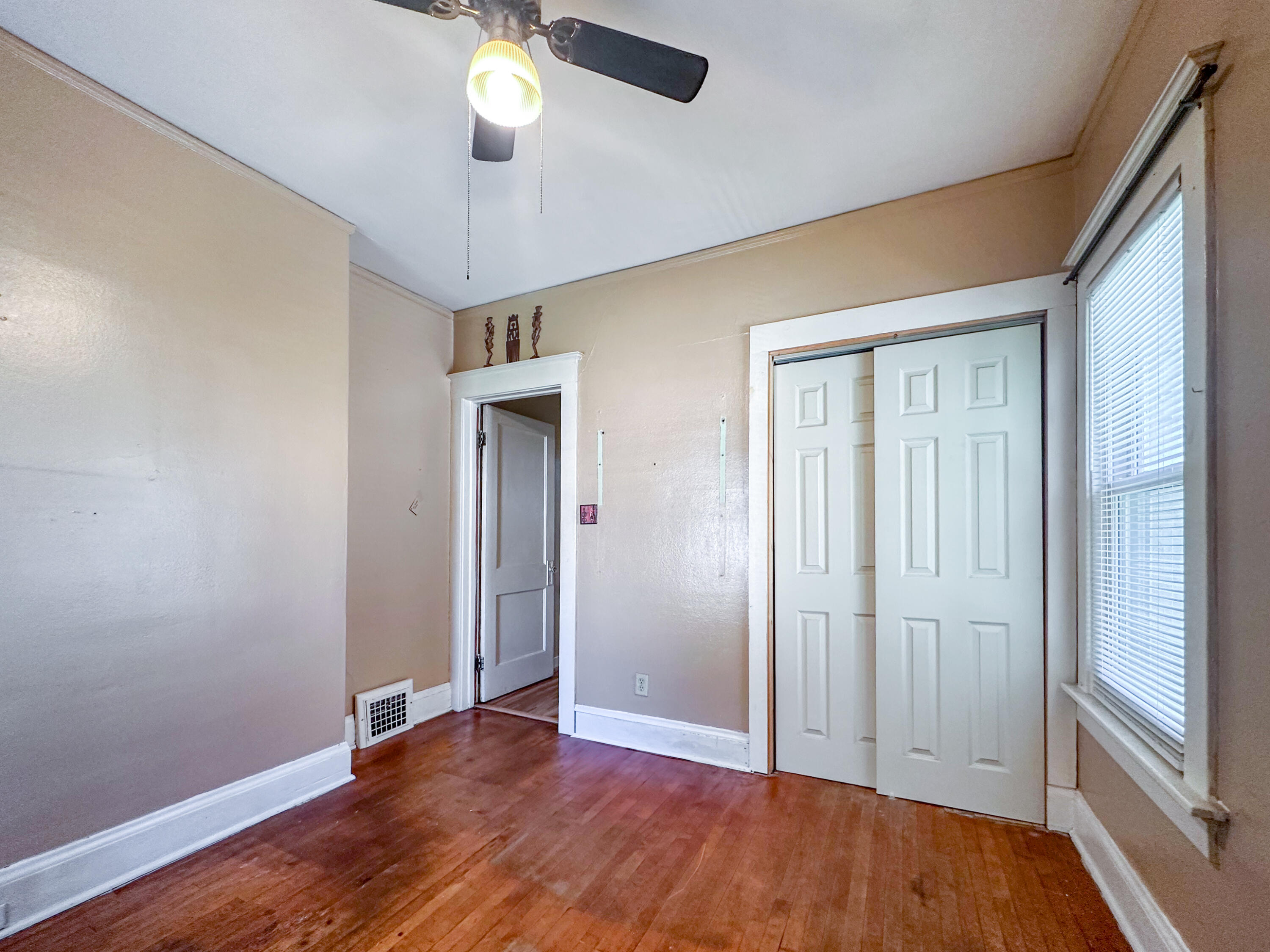 2640 North 48th Street Milwaukee, WI 53210 - Photo 21 of 38 IMG_4449 2