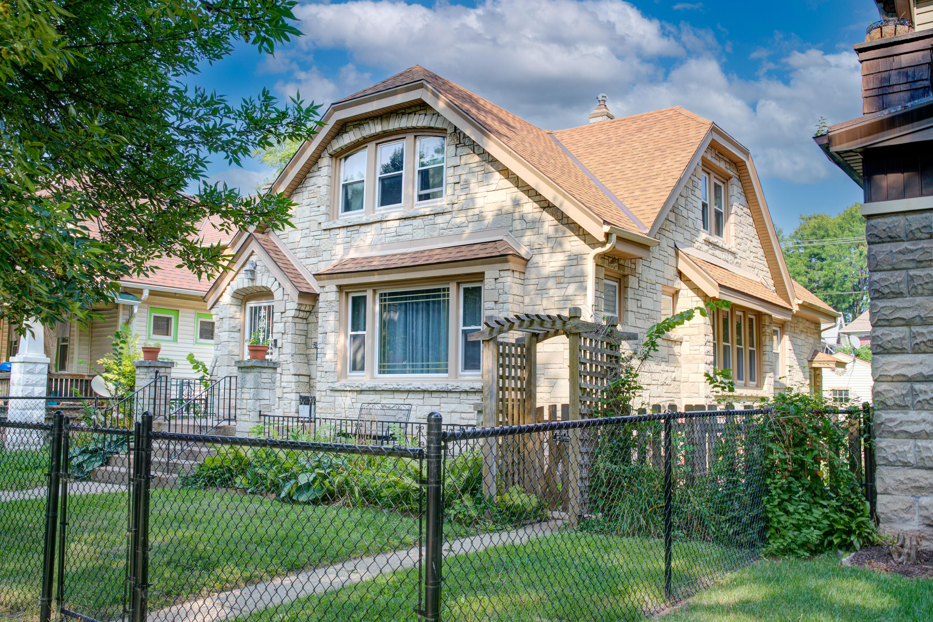 2640 North 48th Street Milwaukee, WI 53210 - Photo 32 of 38 _DSC0673_4_5-Edit