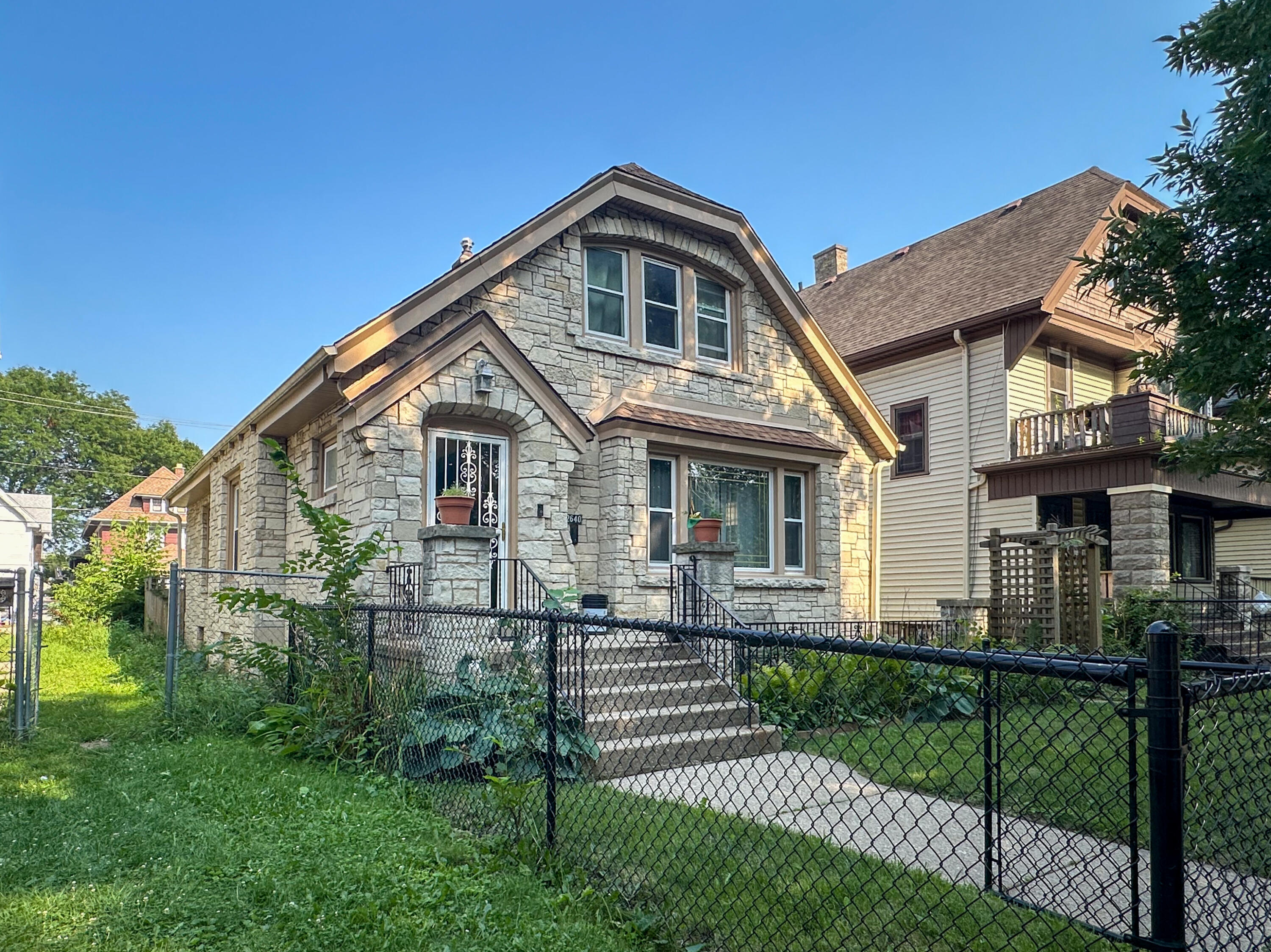 2640 North 48th Street Milwaukee, WI 53210 - Photo 4 of 38 IMG_4483 2