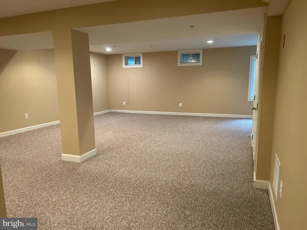 $3,200 | 338 Village Way, Chalfont, PA 18914