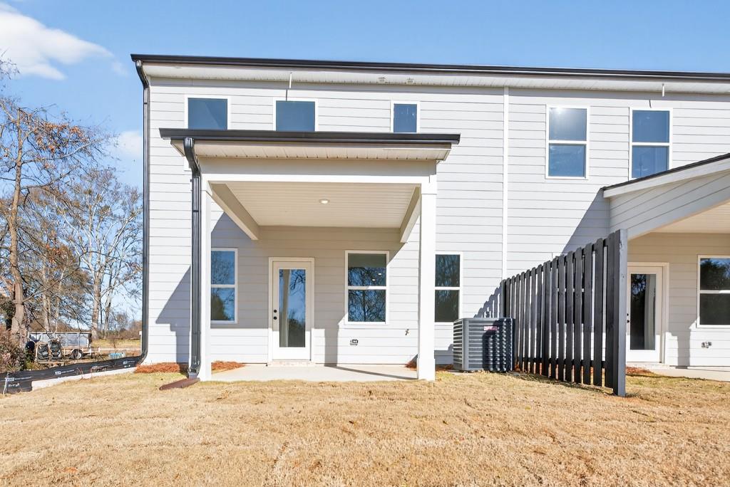 548 Madison Street, Unit 110 Commerce, GA 30529 - Photo 38 of 43