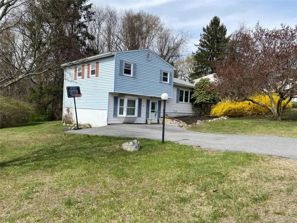 $695,000 | 43 Duelk Avenue, Monroe, NY 10950