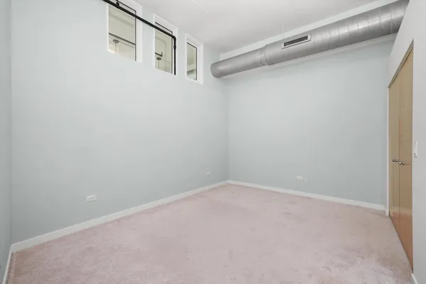 $4,000 | 1224 West Van Buren Street, Unit 709, Chicago, IL 60607