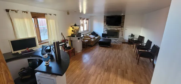 $309,900 | 13057 South McDaniels Court, Alsip, IL 60803