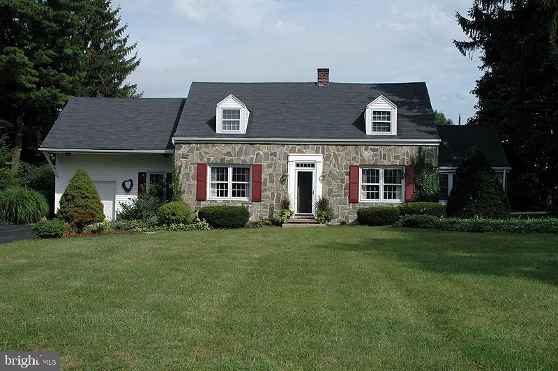 101 West Roseville Road Lancaster, PA 17601 - Photo 2 of 14 Gallery Image 2