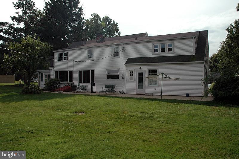 101 West Roseville Road Lancaster, PA 17601 - Photo 3 of 14 Gallery Image 3