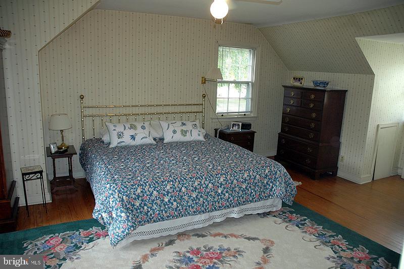 101 West Roseville Road Lancaster, PA 17601 - Photo 4 of 14 Gallery Image 4