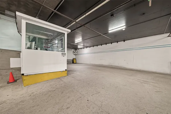 $5,900 | 4521 San Felipe Street, Unit 2602, Houston, TX 77027