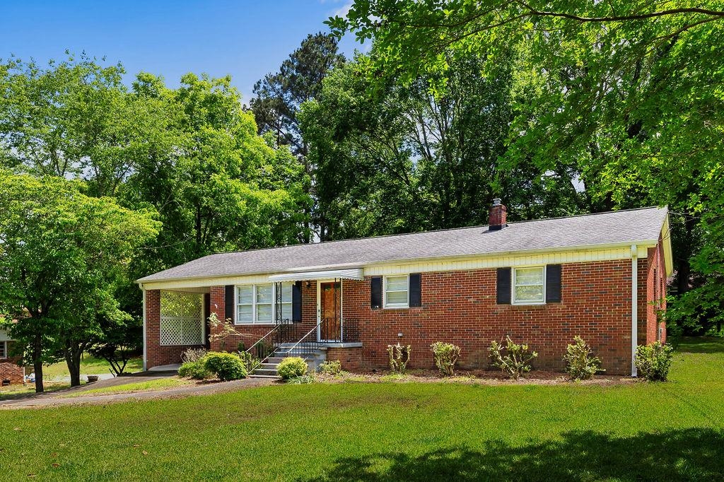 208 Catawba Street Union, SC 29379 - Photo 2 of 29
