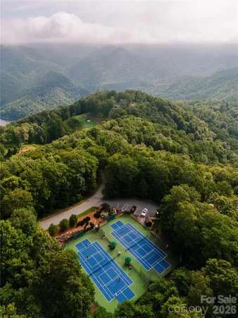 $525,000 | 110 Saddle Notch Lane, Unit B4, Tuckasegee, NC 28783