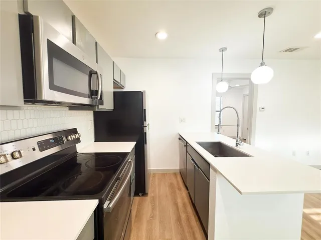 $925 | 4526 Munger Avenue, Unit 212, Dallas, TX 75204