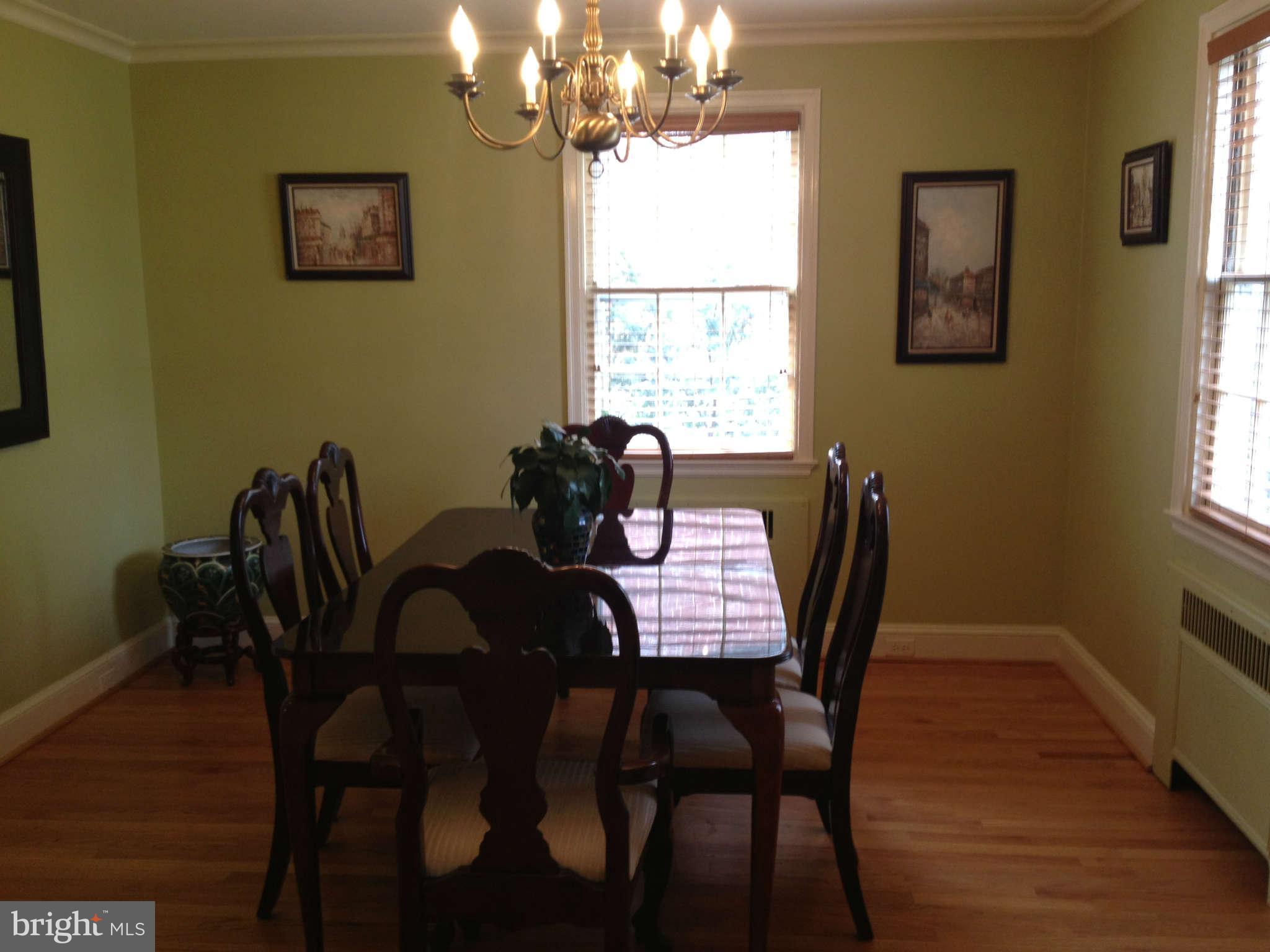 1229 Southview Road Baltimore, MD 21218 - Photo 5 of 20 Dining Room