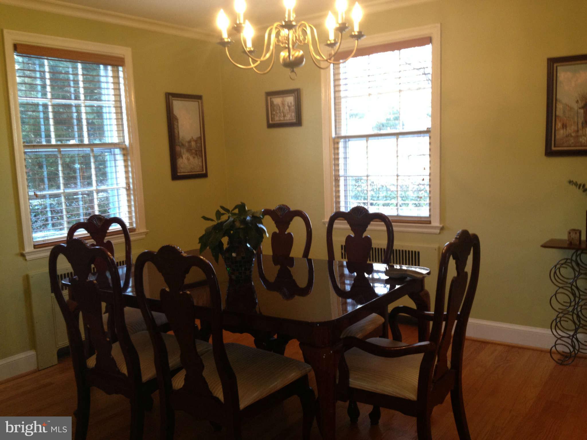 1229 Southview Road Baltimore, MD 21218 - Photo 6 of 20 Dining Room