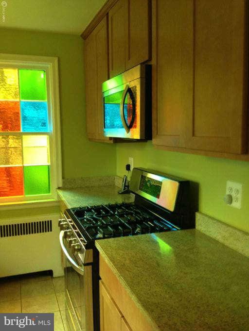 1229 Southview Road Baltimore, MD 21218 - Photo 9 of 20 Kitchen