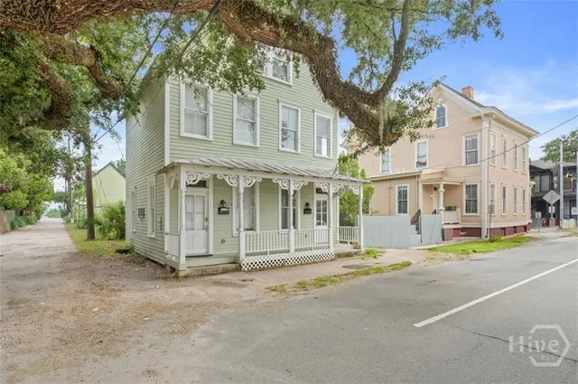 $2,650 | 1314 Lincoln Street, Savannah, GA 31401
