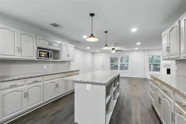 $2,750 | 9337 Heron Drive, Fort Worth, TX 76108