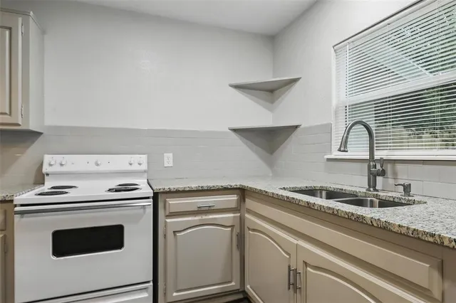 $2,750 | 9337 Heron Drive, Fort Worth, TX 76108