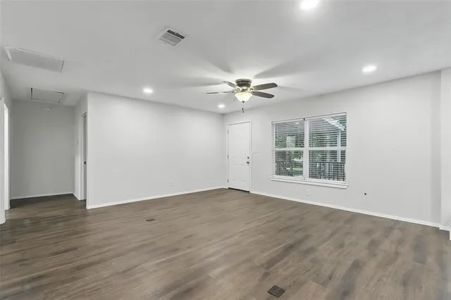 $2,750 | 9337 Heron Drive, Fort Worth, TX 76108