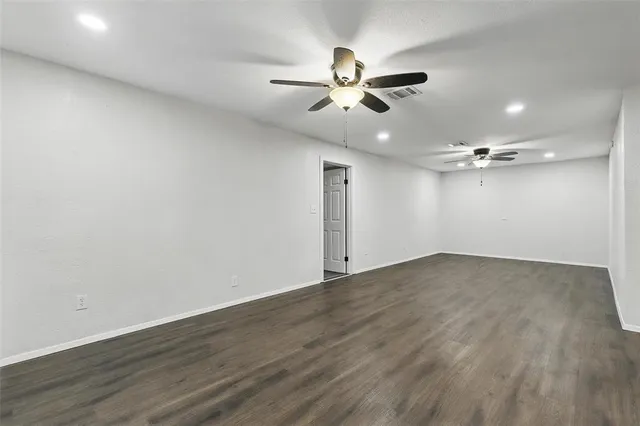 $2,750 | 9337 Heron Drive, Fort Worth, TX 76108