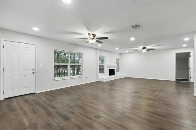 $2,750 | 9337 Heron Drive, Fort Worth, TX 76108