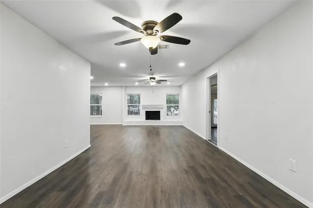 $2,750 | 9337 Heron Drive, Fort Worth, TX 76108