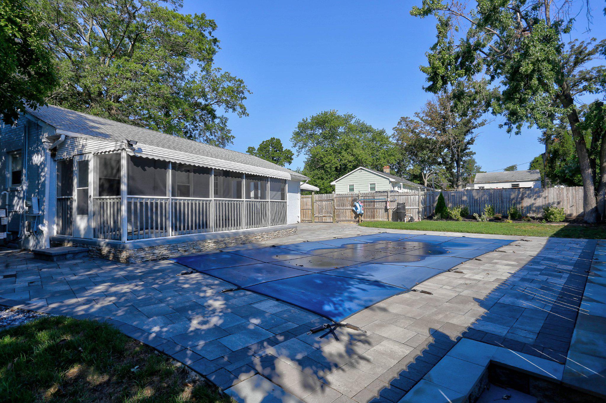 8231 Fort Smallwood Road Baltimore, MD 21226 - Photo 4 of 48 Gallery Image 4
