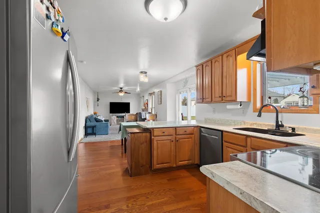 $379,900 | 2402 Old Ivy Road, De Pere, WI 54115