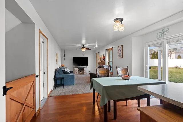 $379,900 | 2402 Old Ivy Road, De Pere, WI 54115