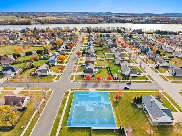 $379,900 | 2402 Old Ivy Road, De Pere, WI 54115