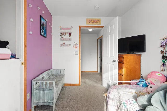 $379,900 | 2402 Old Ivy Road, De Pere, WI 54115